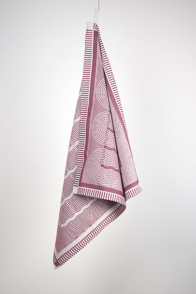 Tangled-up Tea Towel Red